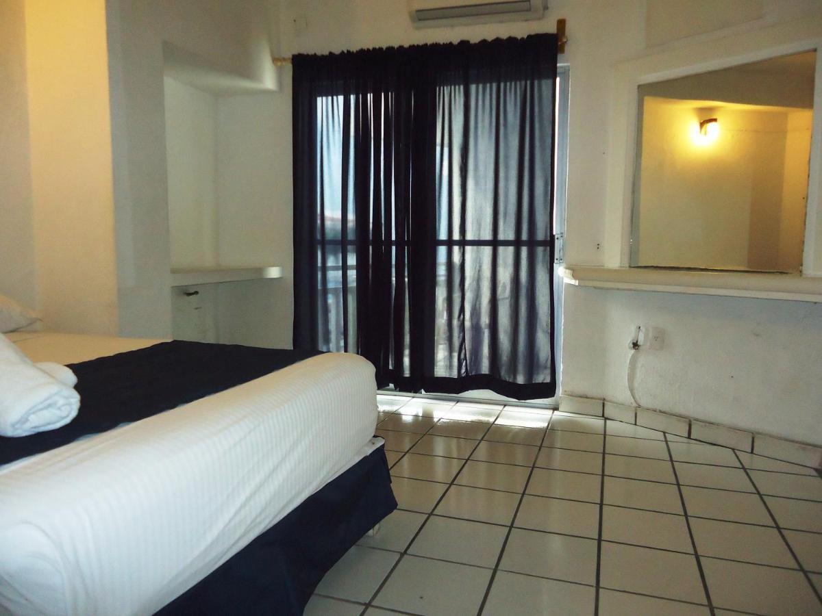 Hotel Bagasi Manzanillo Luaran gambar